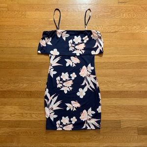 Aqua (brand) cocktail spaghetti strap dress